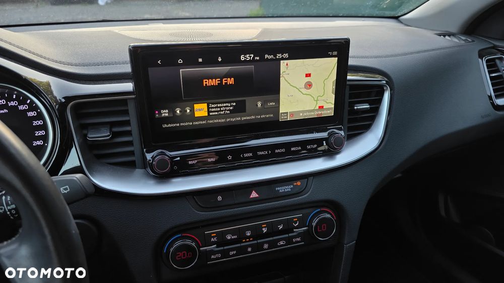 Kia Ceed 1.6 CRDi mHEV M - 15