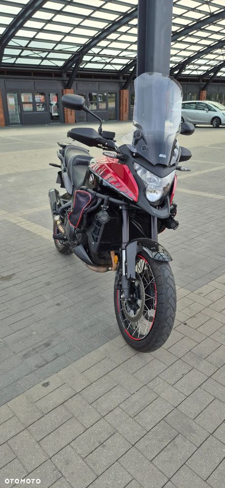 Honda VFR - 1