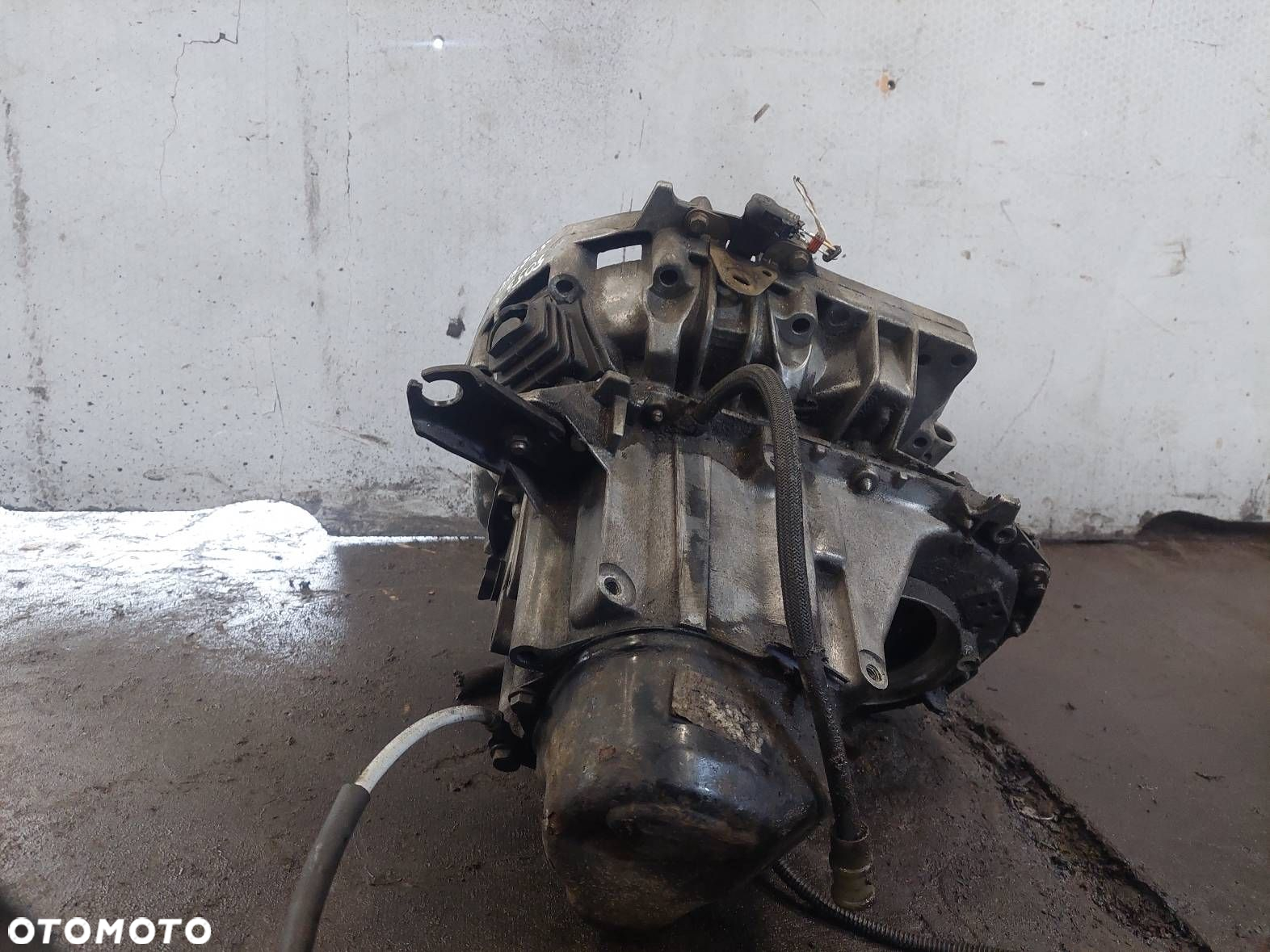 SKRZYNIA BIEGÓW RENAULT CLIO II Phase I 1.5 DCI JC5128 - 2