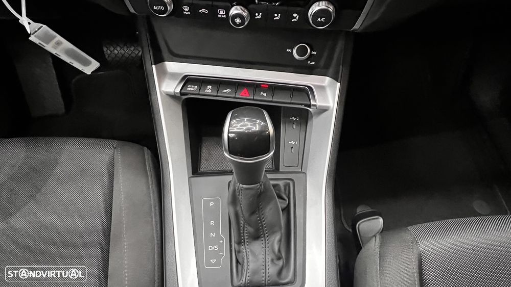 Audi Q3 45 TFSIe S tronic - 33