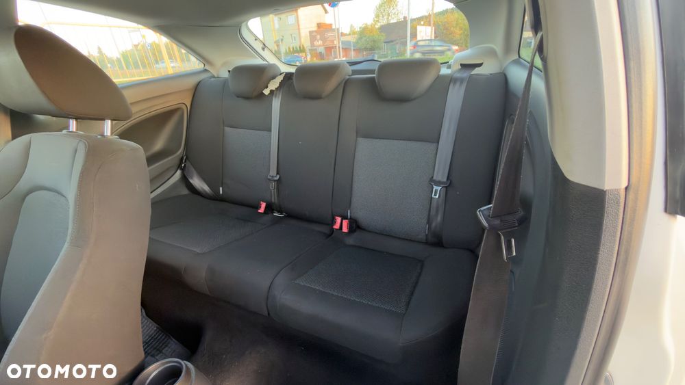 Seat Ibiza SC 1.4 16V Style - 9