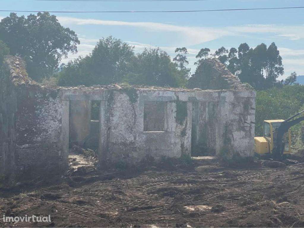 Moradia para recuperar em Vila Franca - Grande imagem: 3/5