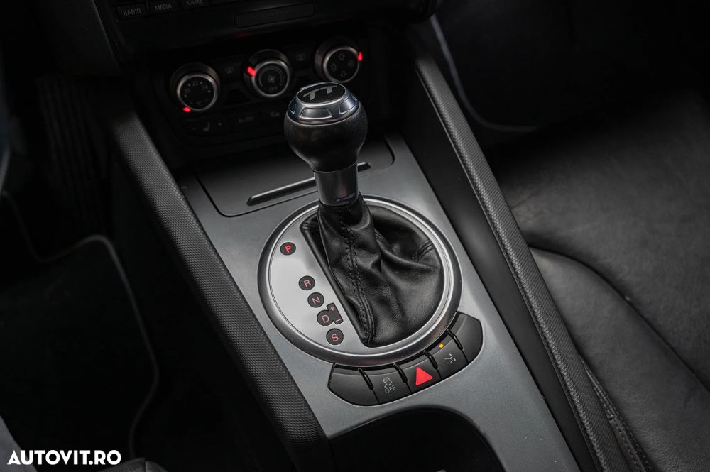 Audi TT 2.0 TDI quattro S tronic - 18