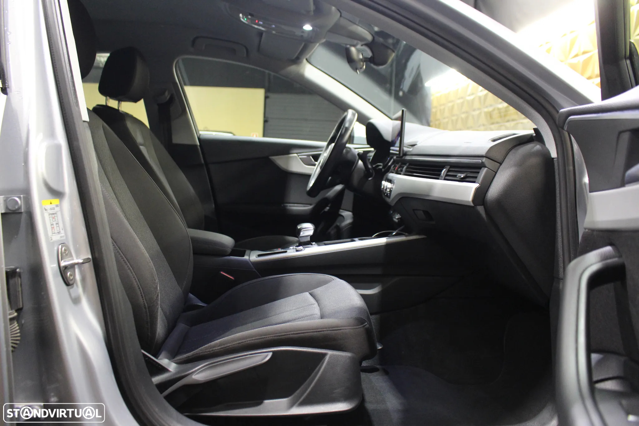 Audi A4 Avant 30 TDI Advanced S tronic - 15