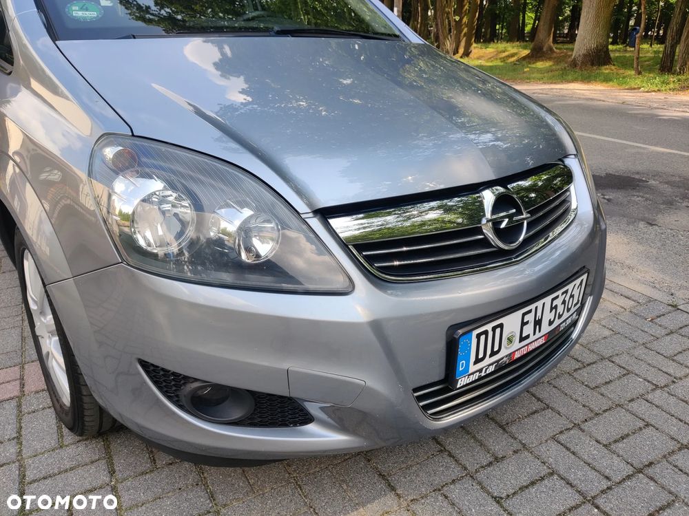Opel Zafira 1.8 Design Edition - 10