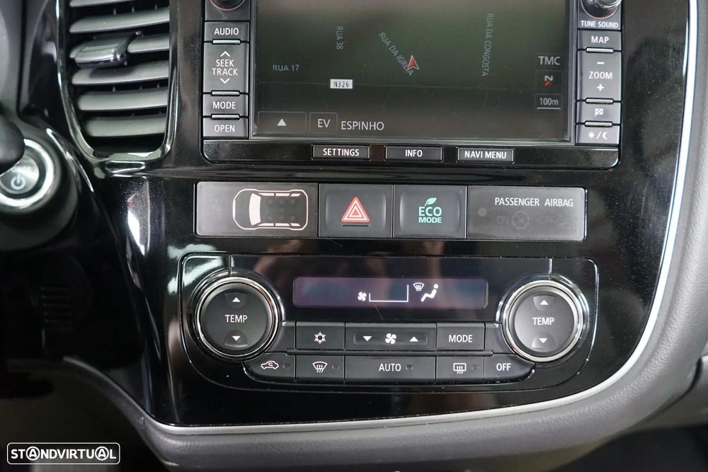 Mitsubishi Outlander 2.0 4WD - 39