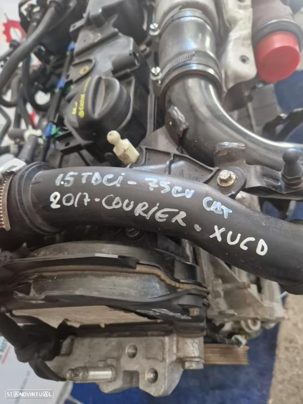 Motor Combustão Ford Transit Courier B460 Caixa - 4