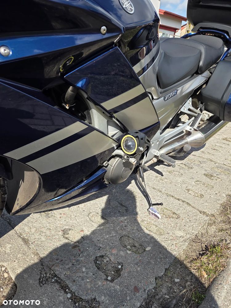 Yamaha FJR - 8
