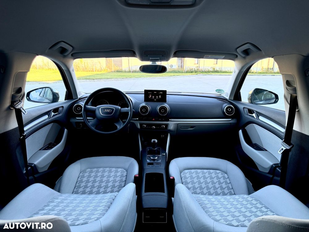 Audi A3 1.4 TFSI Sportback Attraction - 8