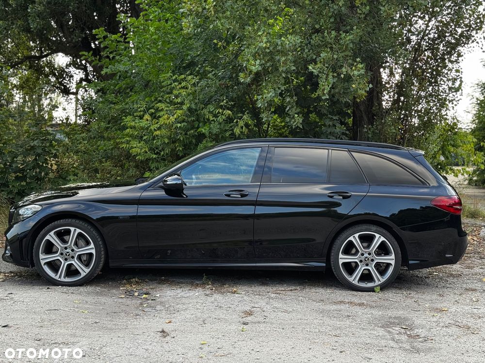 Mercedes-Benz Klasa C 300 de T 9G-TRONIC Night Edition - 11