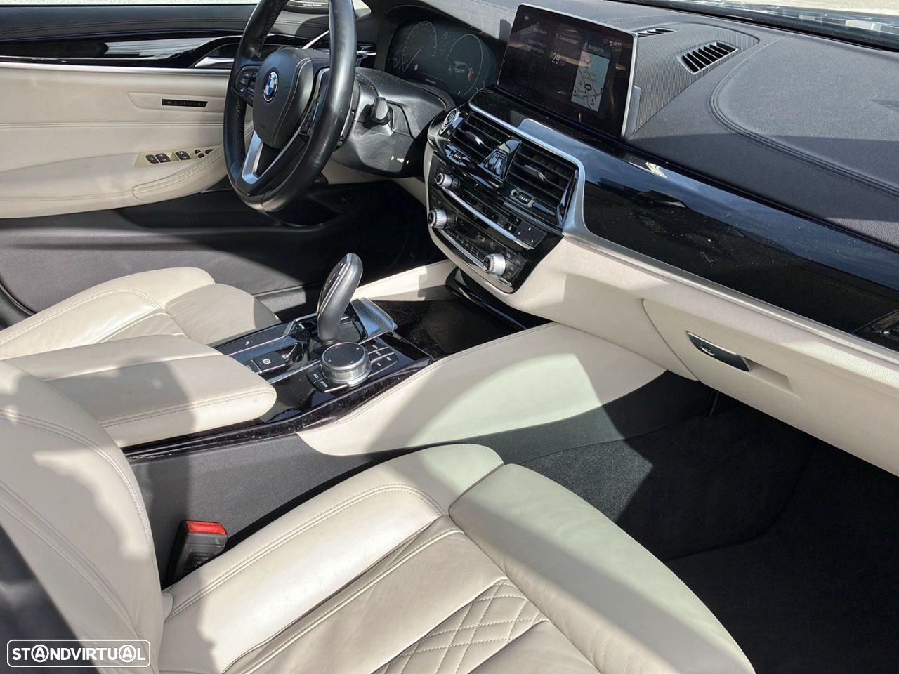 BMW 525 d Line Luxury Auto - 16