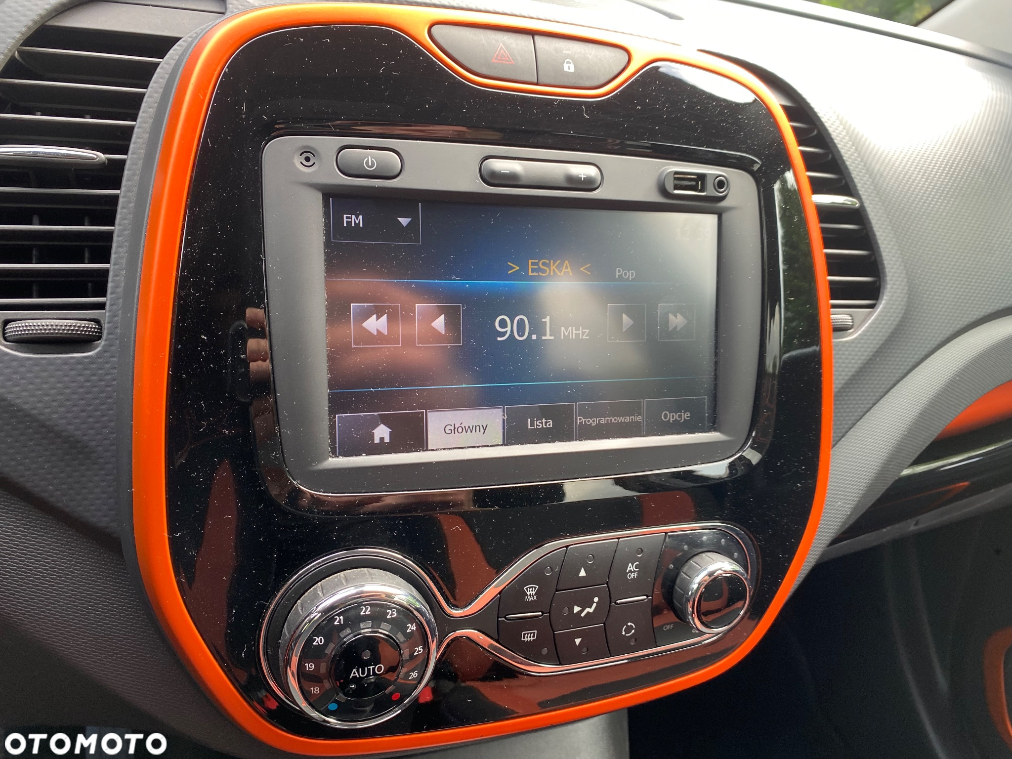 Renault Captur ENERGY TCe 90 Start&Stop Luxe - 24