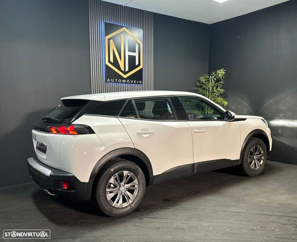 Peugeot 2008 1.2 PureTech Allure EAT6 - 5