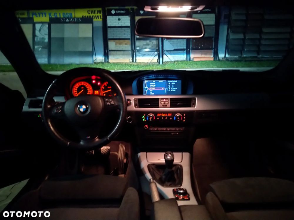 BMW Seria 3 325i - 3