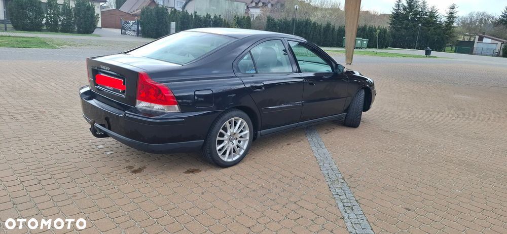 Volvo S60 2.4D Momentum - 9