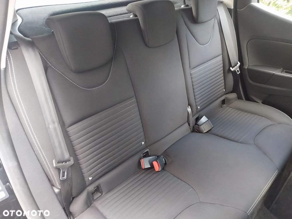 Renault Clio 1.2 16V 75 LIMITED - 8