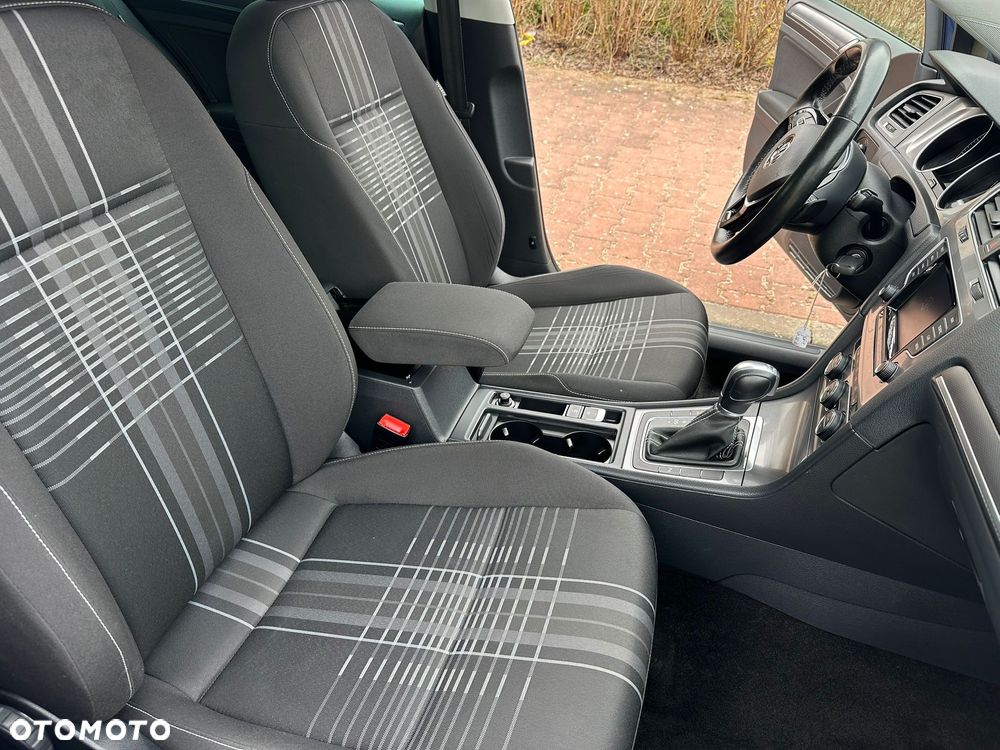 Volkswagen Golf 1.4 TSI BlueMotion Technology DSG Lounge - 12