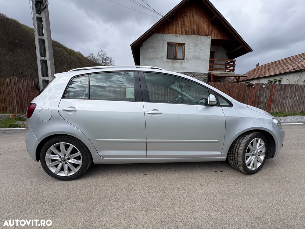 Volkswagen Golf Plus 2.0 TDI Comfortline - 14
