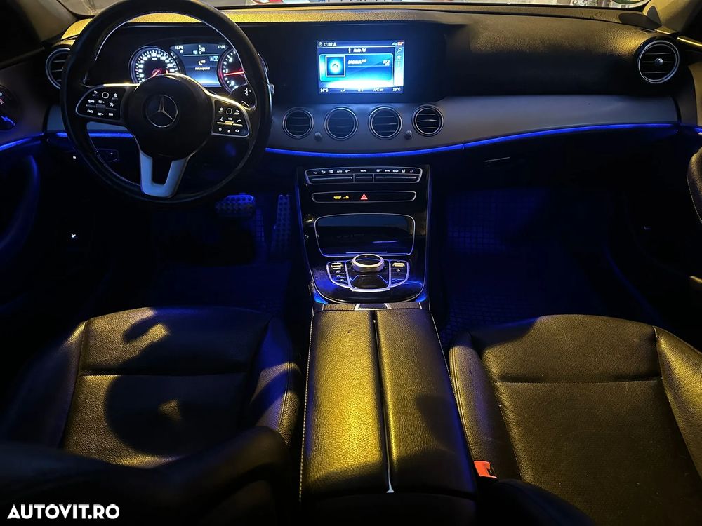 Mercedes-Benz E 200 d 9G-TRONIC - 24