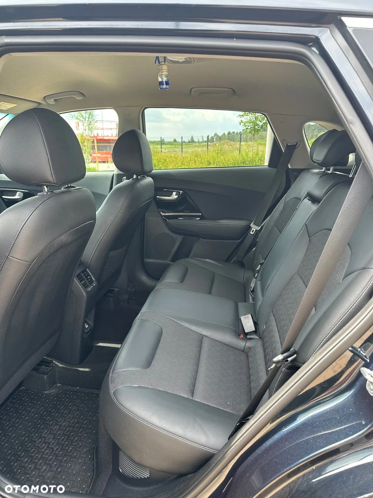 Kia Niro 1.6 GDI Hybrid L Business Line - 18