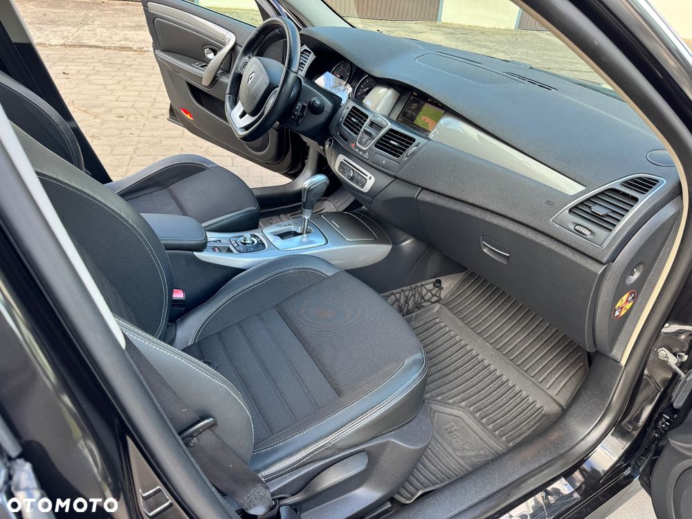 Renault Laguna 2.0 dCi Initiale - 18