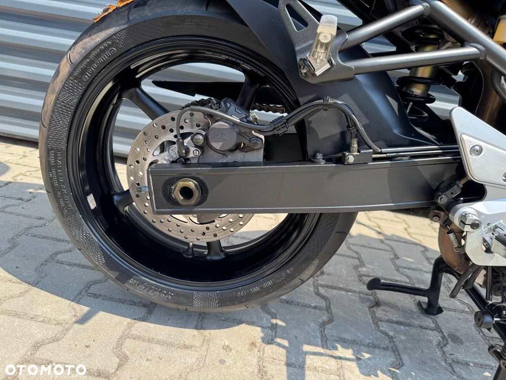 Yamaha FZ6 - 18
