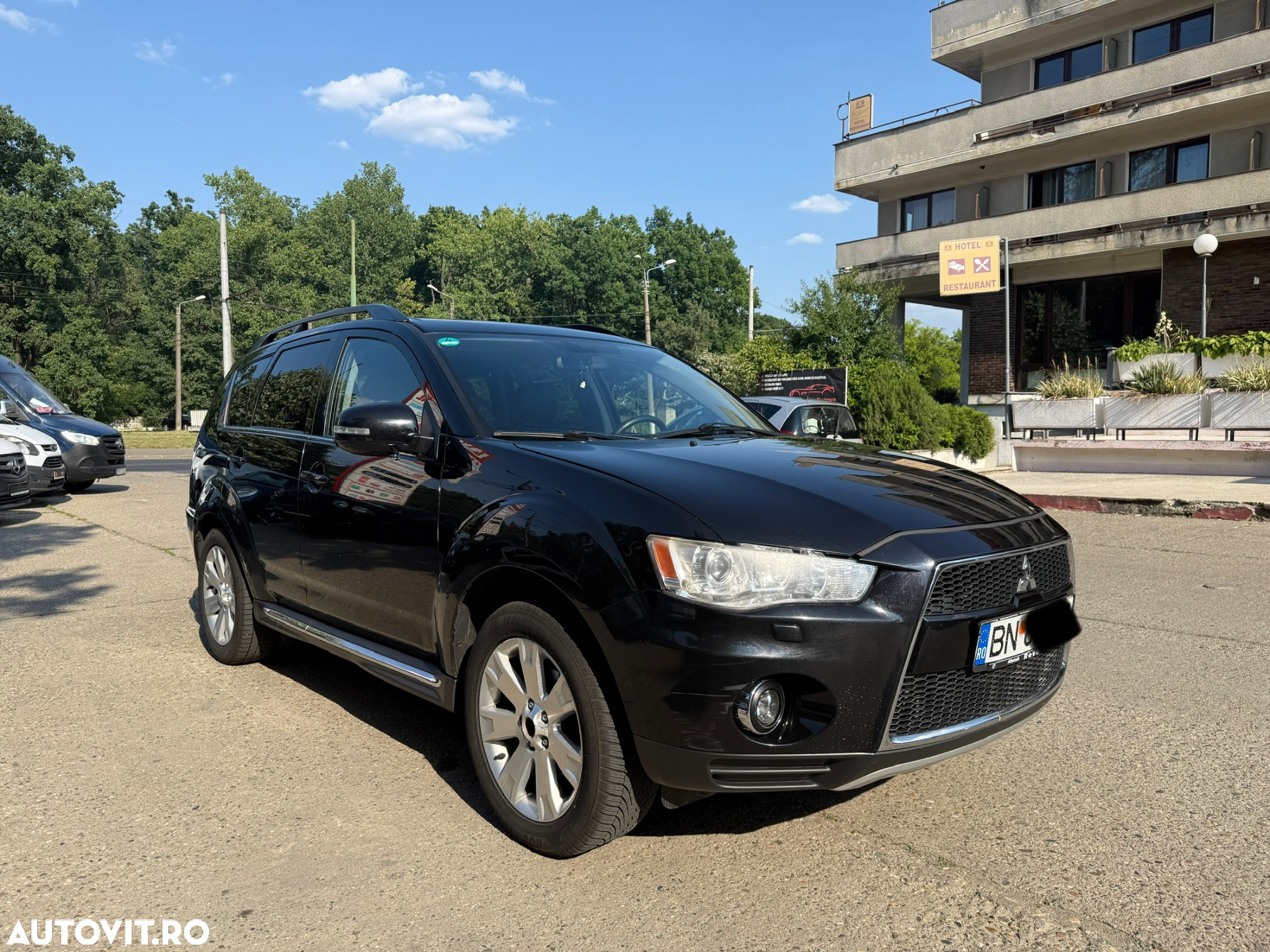Mitsubishi Outlander 2.2 DI-D 4WD TC-SST Intense+ A06 - 9