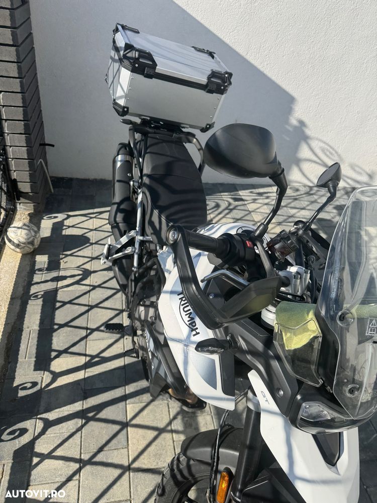 Triumph Tiger 900 - 5