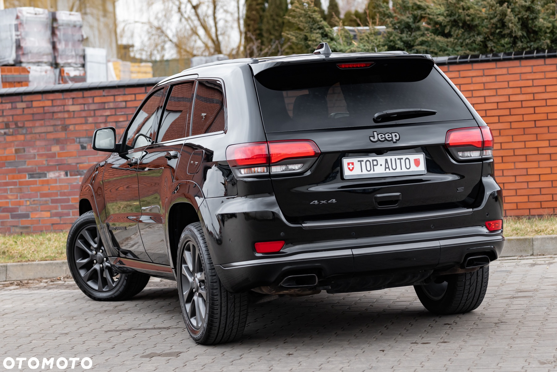 Jeep Grand Cherokee - 17