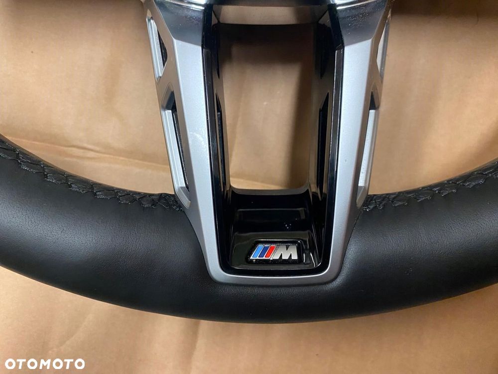 kierownica bmw x1 u11 skóra grzana - 3