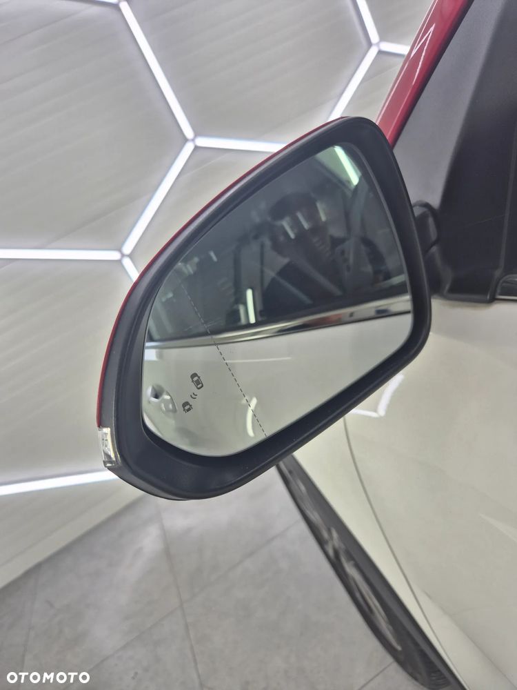 Kia Stonic - 8