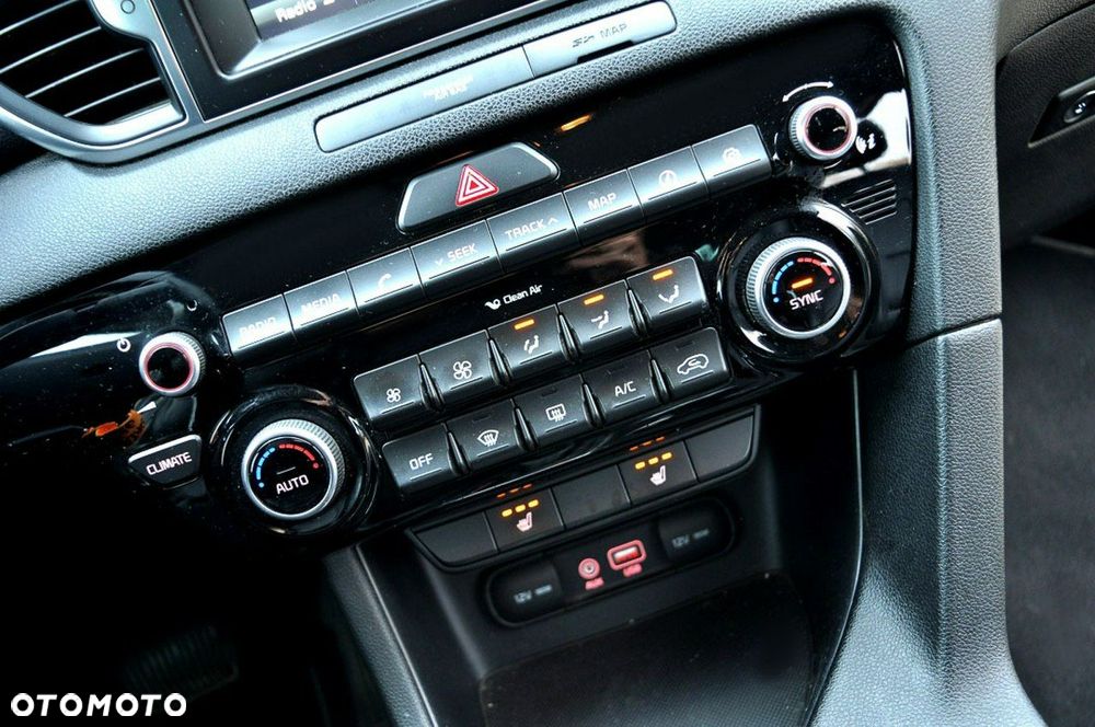 Kia Sportage 2.0 CRDI 4WD Automatik Dream-Team Edition - 22