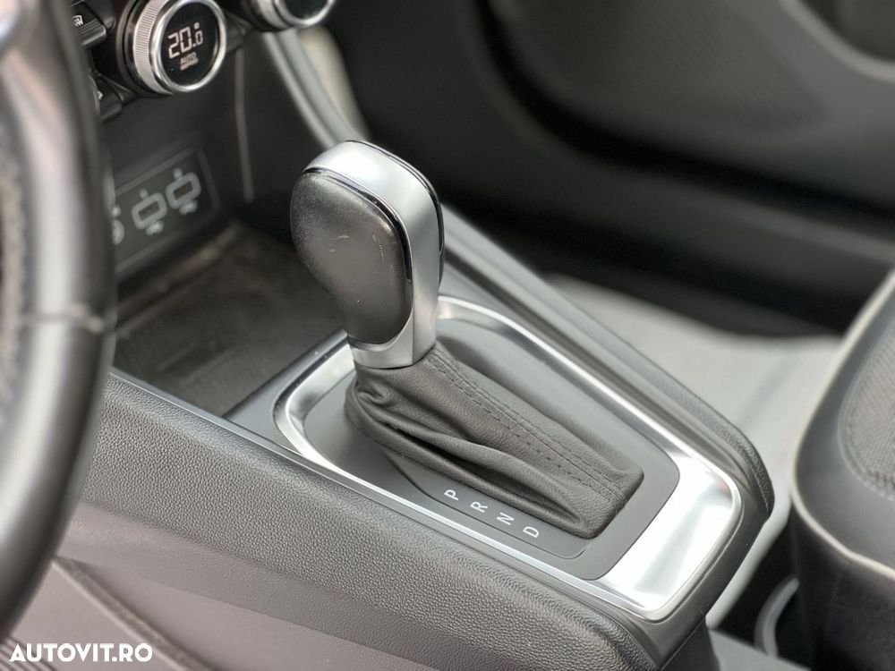 Renault Captur TCe EDC FAP Intens - 10
