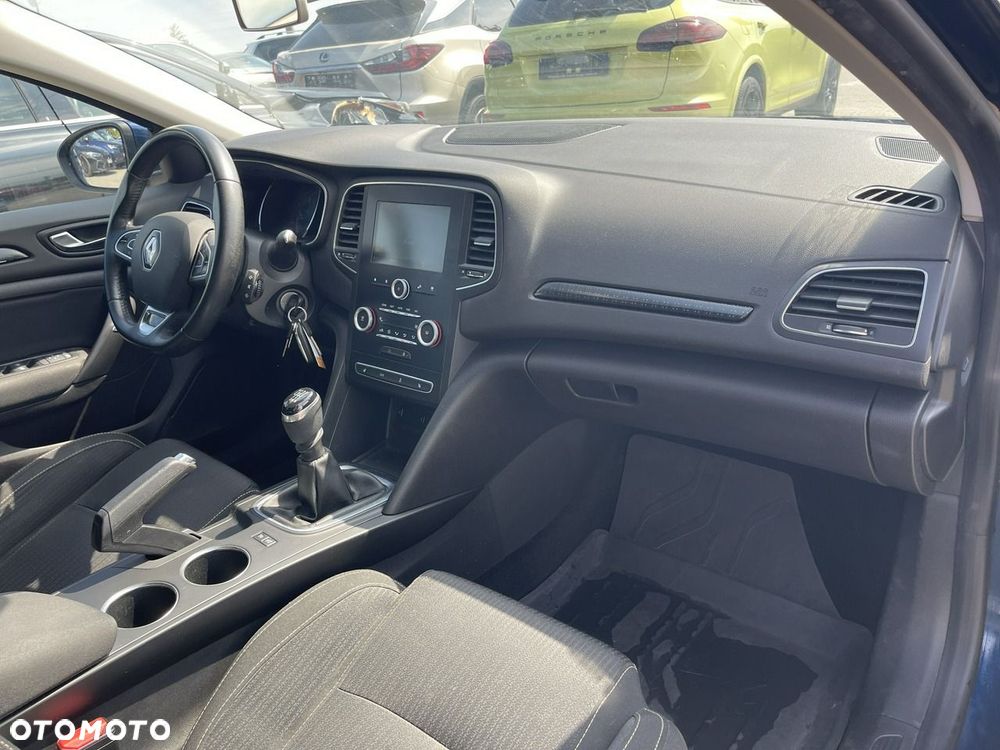 Renault Megane 1.5 Blue dCi Intens - 9