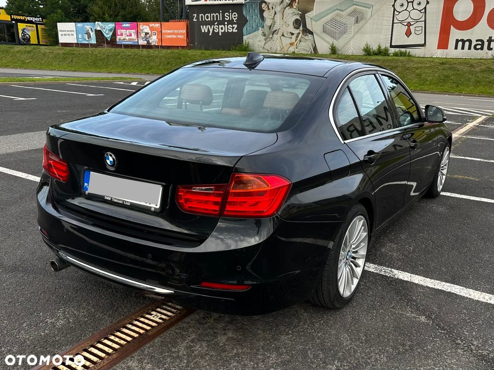 BMW Seria 3 320d Luxury Line - 4