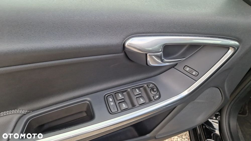 Volvo V60 D2 Kinetic - 20