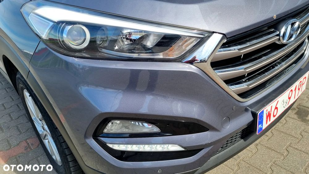 Hyundai Tucson blue 1.7 CRDi 2WD Intro Edition - 11