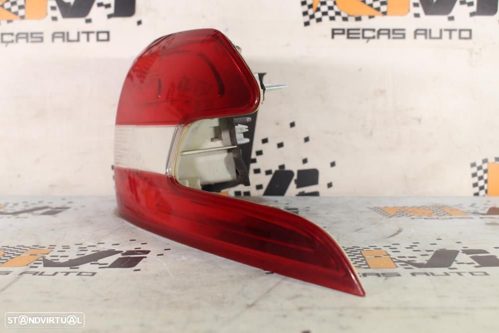 Farolim Direito Peugeot 308 Sw Ii  9678093880 / Carrinha Chassi Pendur - 5