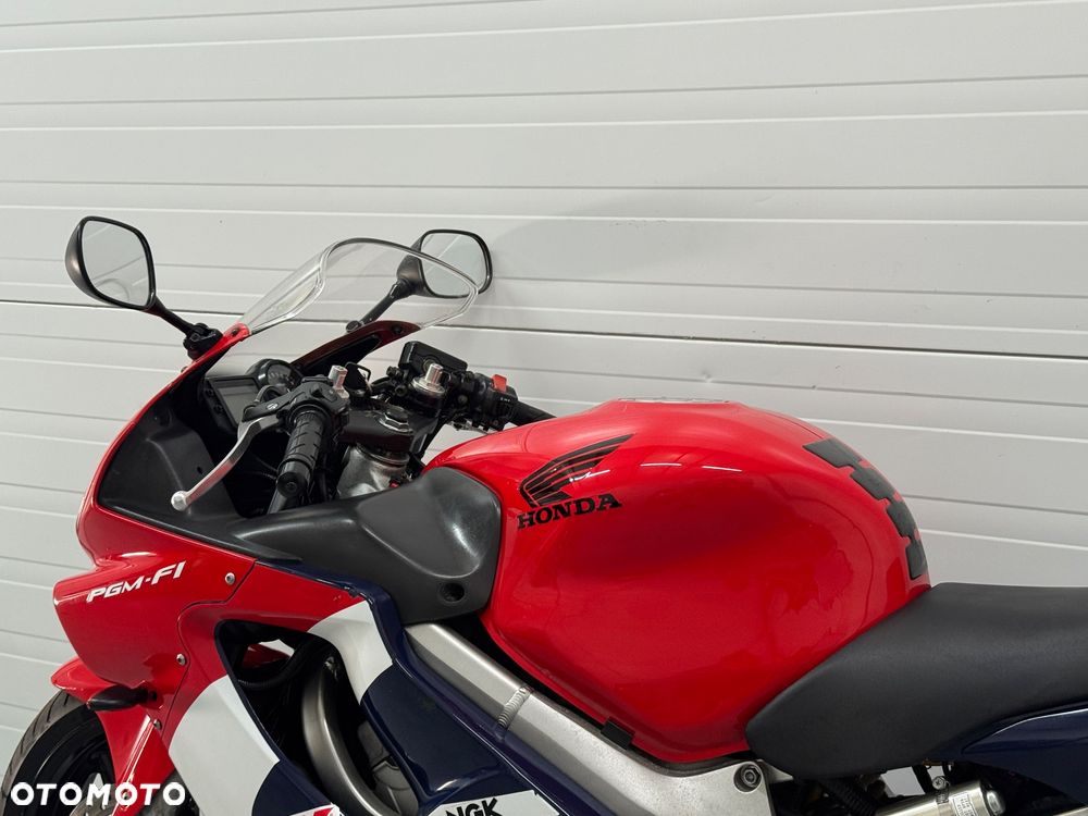 Honda CBR - 17