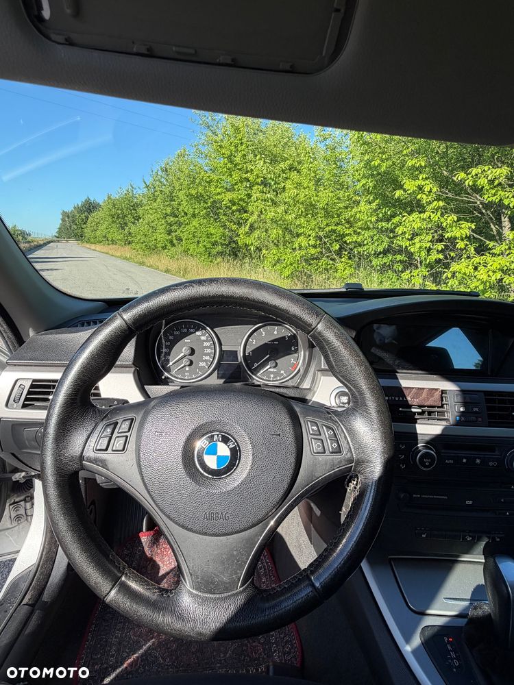 BMW Seria 3 330xi - 5