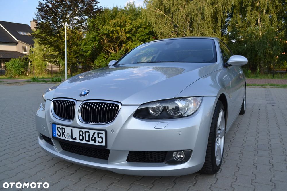 BMW Seria 3 325i - 2