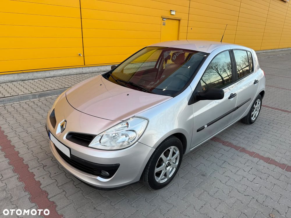 Renault Clio 1.2 16V Expression - 3