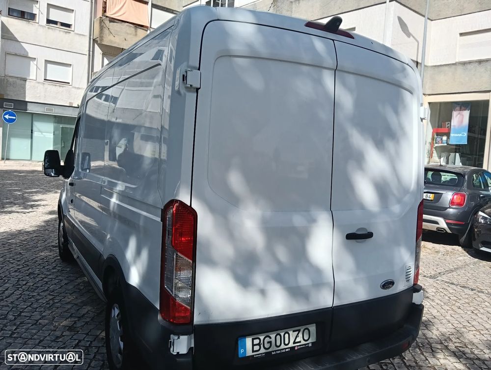 Ford Transit - 26
