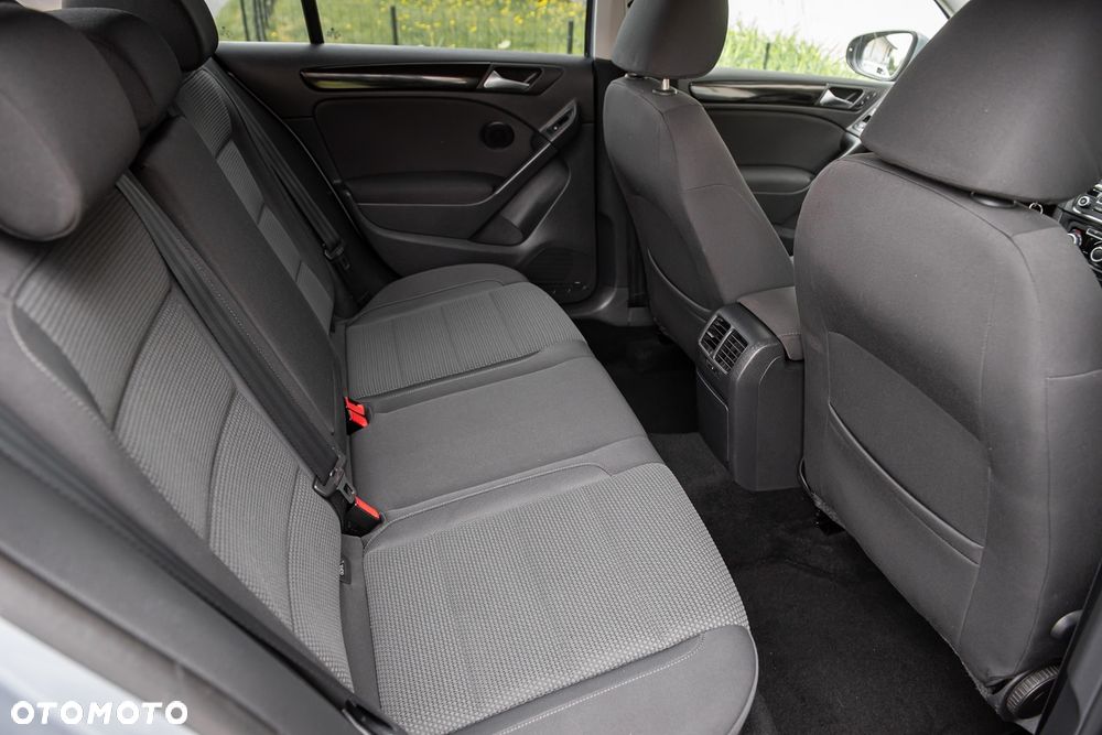 Volkswagen Golf - 26