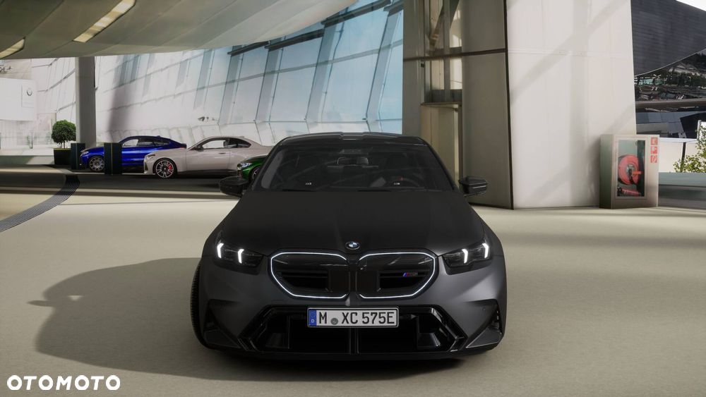 BMW M5 xDrive - 2