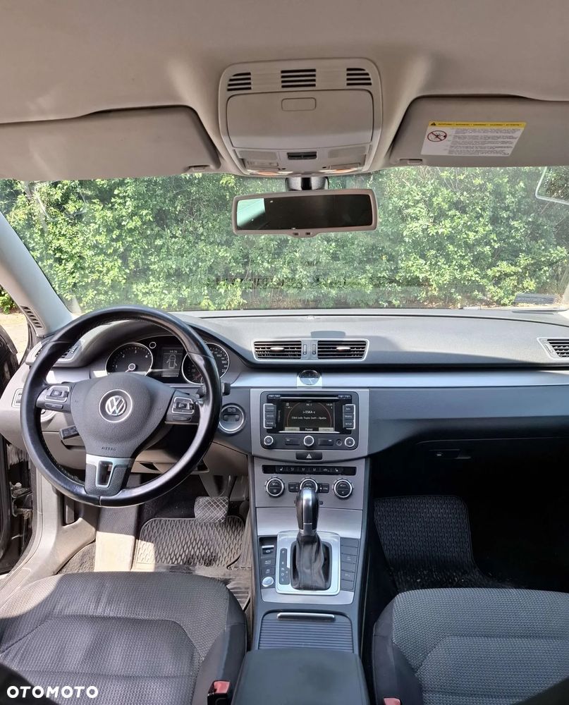 Volkswagen Passat 2.0 Blue TDI DSG SCR Comfortline - 14