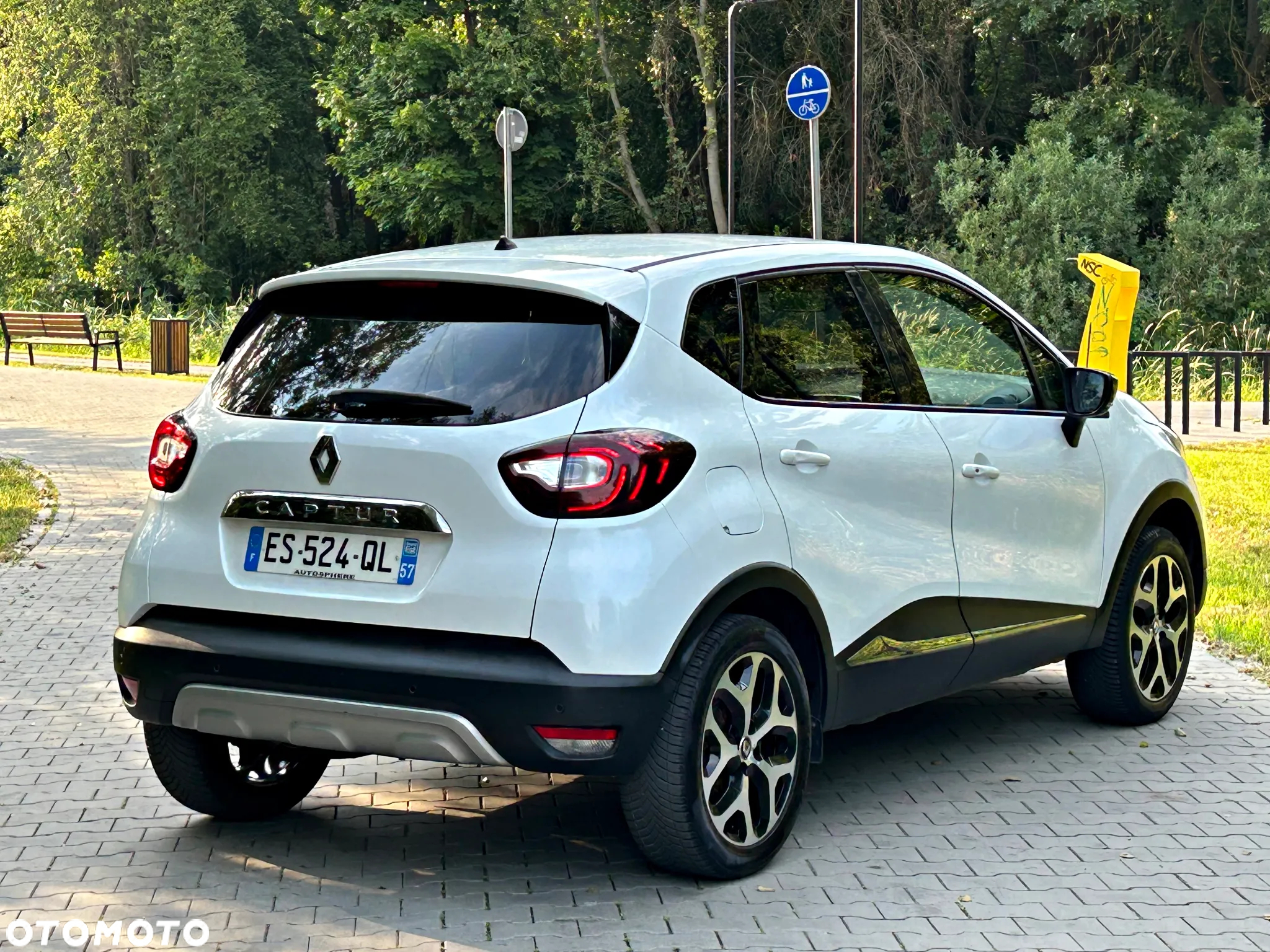 Renault Captur ENERGY TCe 120 Initiale Paris - 10