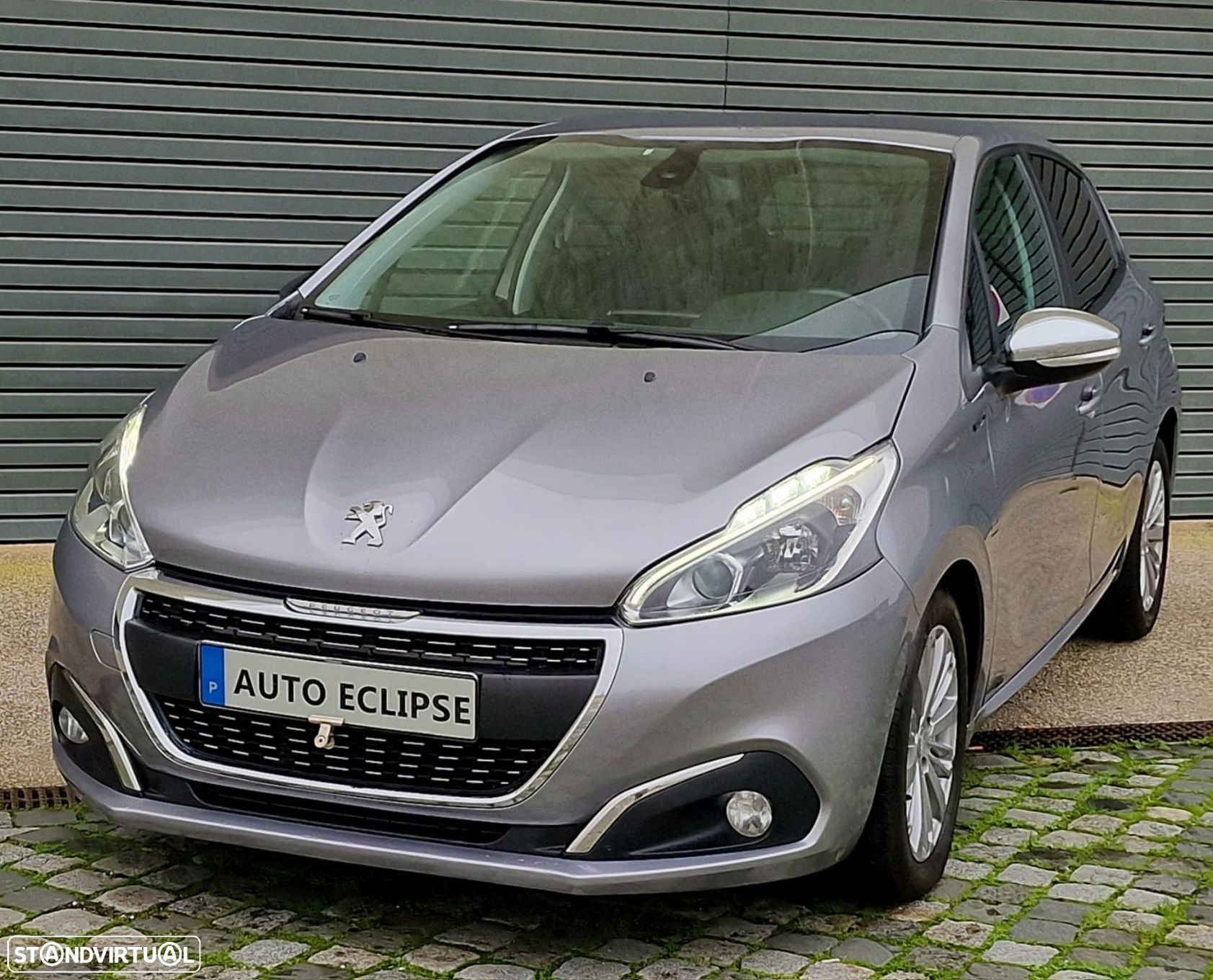 Peugeot 208 - 2