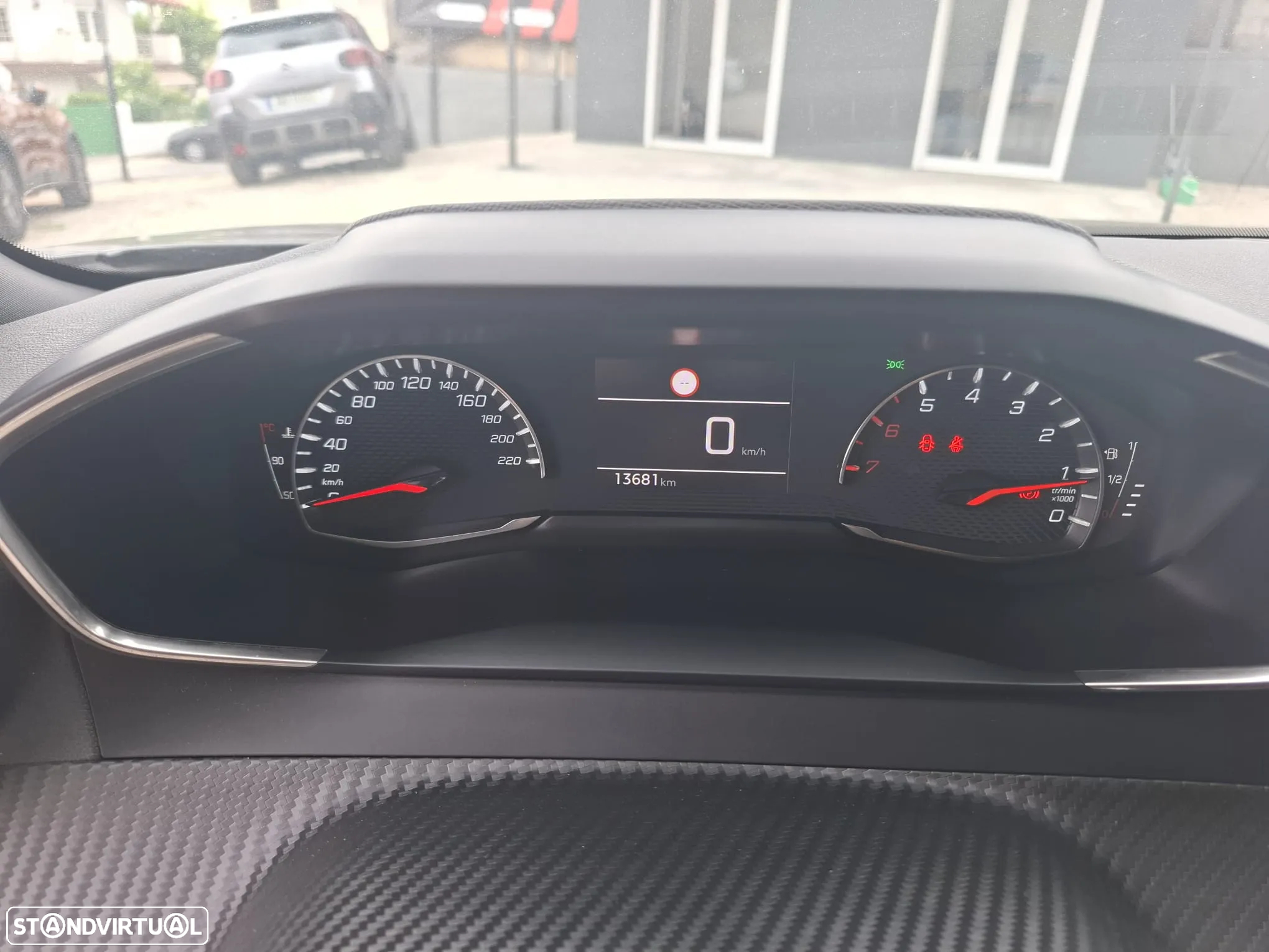 Peugeot 2008 1.2 PureTech Allure Pack - 28