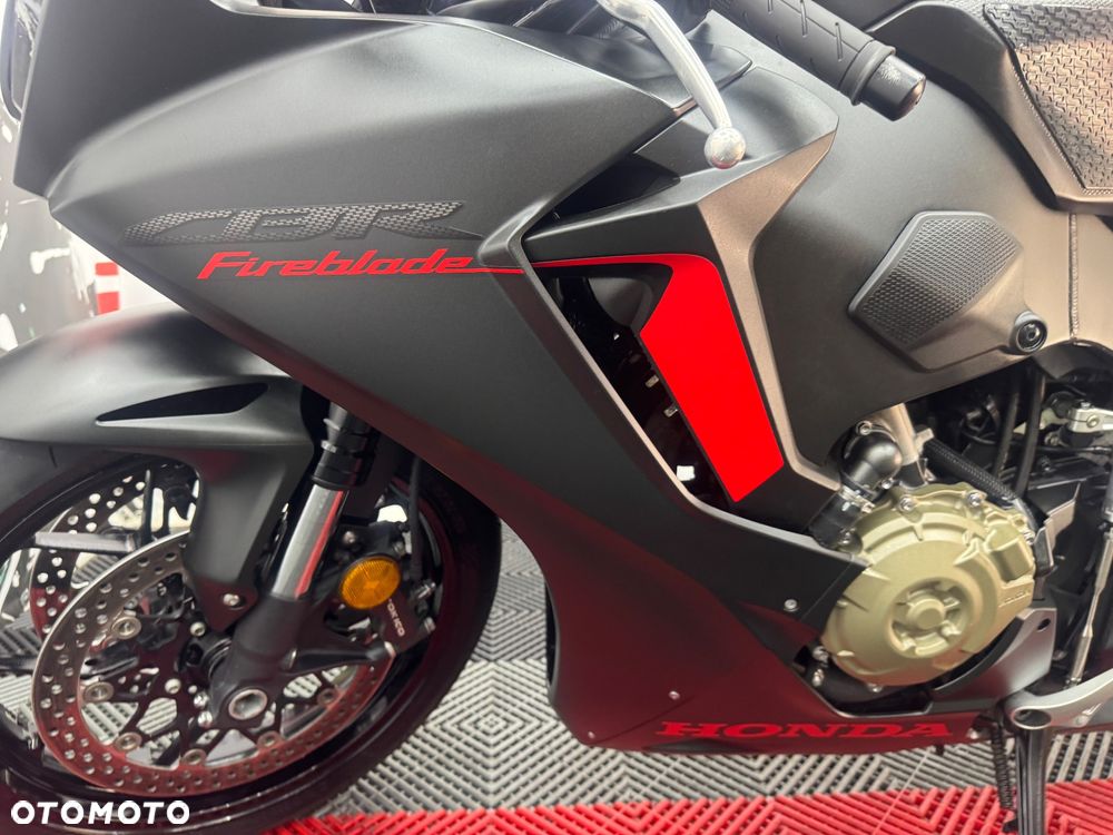 Honda CBR - 13